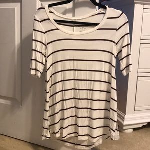 American Eagle half-sleeve shirt